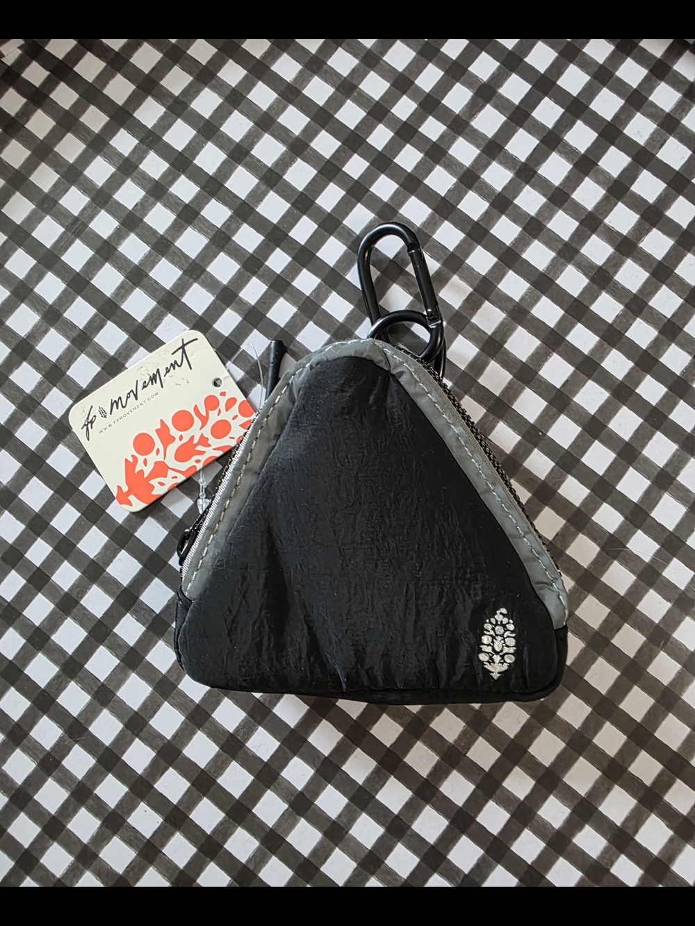 ✏️  NWT FP Movement Altitude Multi Mini Pouch - Black Triangle Coin Bag